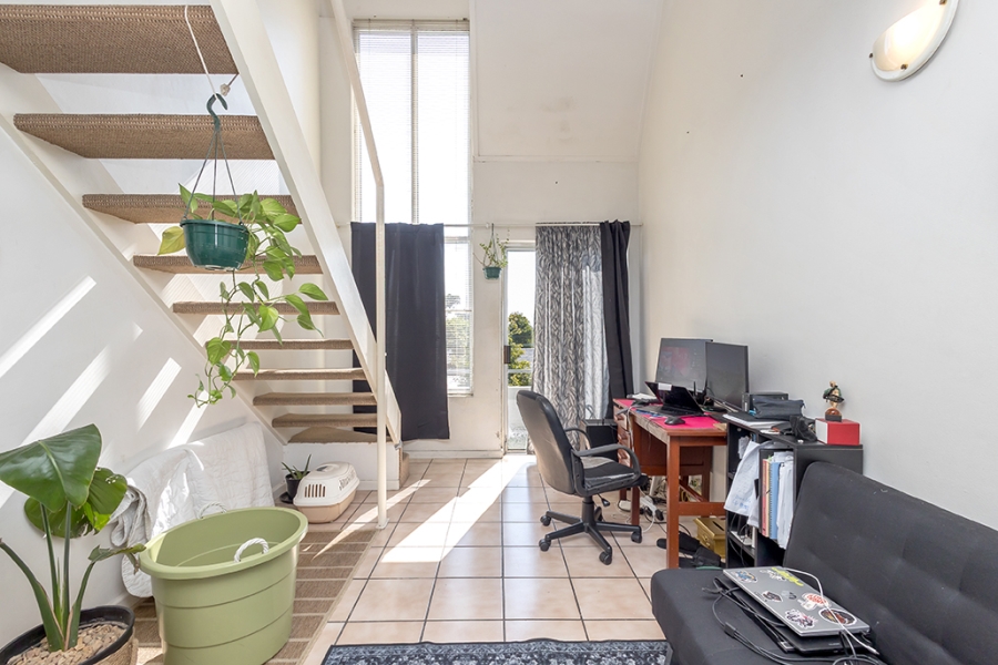 1 Bedroom Property for Sale in Kenilworth Western Cape